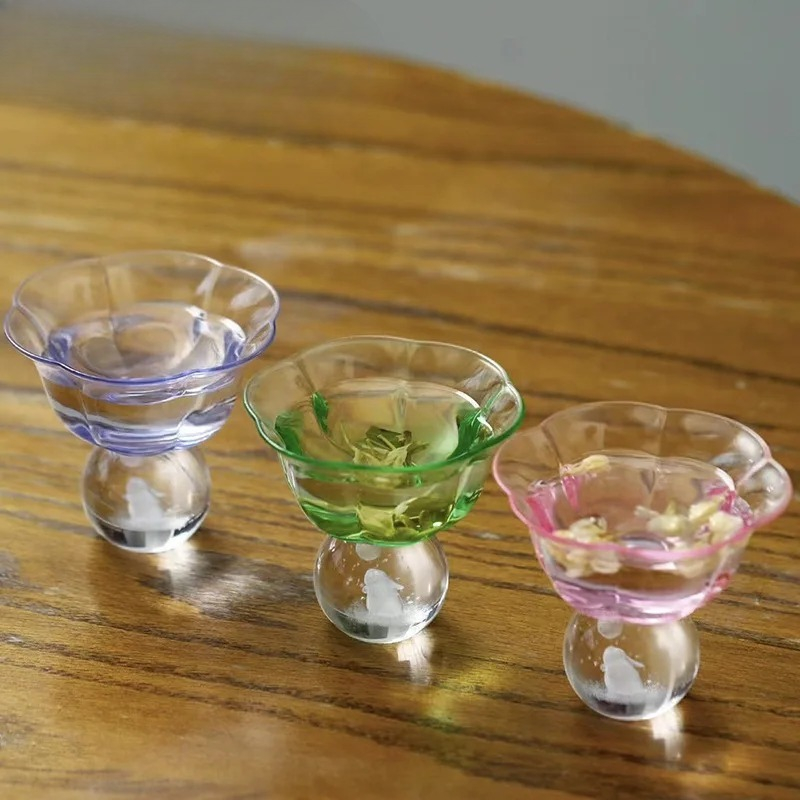 Highball Glass Set - 95ml ブティッククリスタルガラスフラワーティーカップ 月兎玉型ハイフットカップ 女性用パーソナルマスターカップ 茶禅 カンフーティーセット