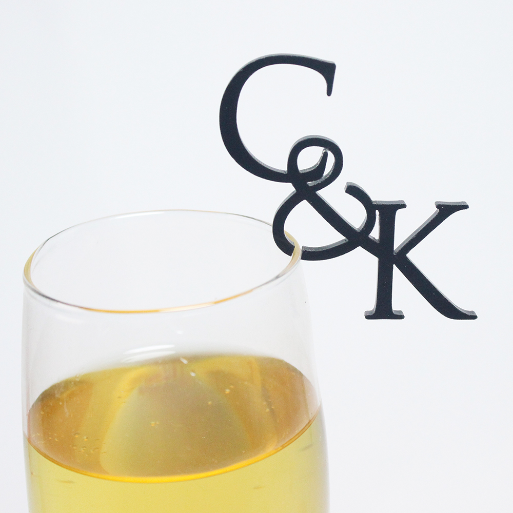 Cocktail Recipe Book - 15/40/100 個パーソナライズされた結婚式のイニシャルタグアクリル製かき混ぜ棒カクテルカスタムドリンクかき混ぜ棒ガラスワインチャーム