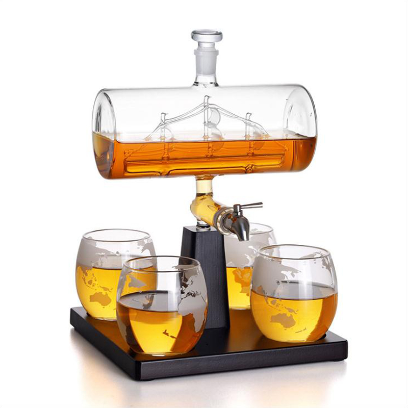 Decanter Globe Set - アンティーク調のウイスキーデカンタ、ワインシップデカンタセット（グローブ型グラス4個、セイル型グラス付き）