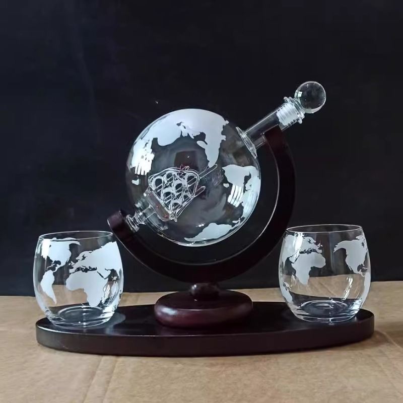 クリエイティブな地球儀型デカンタセット、精巧な木製スタンドと - Decanter Globe Set のレビューと価格